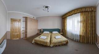 Гостиница Ривьера   Максимиха Двухместный номер с 1 кроватью или 2 отдельными кроватями-6